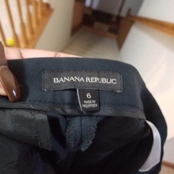 Dress pants from Banana Republic, size 6 very good with boots. They are capris - Picture 2 of 3